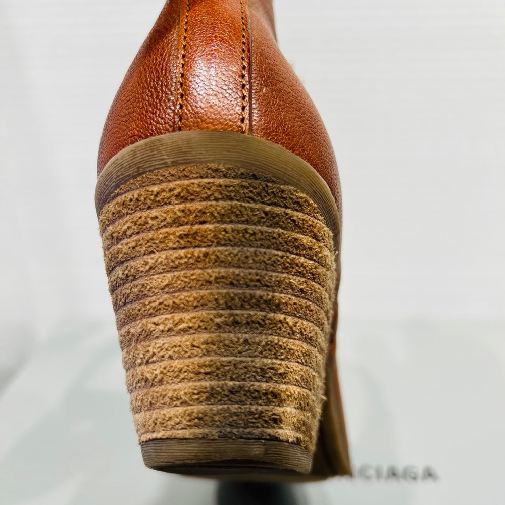 FRYE Ankle Booties Leather upper and inside good preloved condition size 7 M - Picture 10 of 16